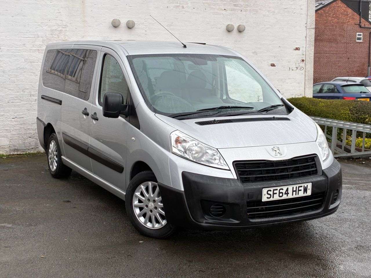 A 2015 PEUGEOT EXPERT TEPEE 2.0 HDi Tepee Comfort Combi Van 4dr Diesel Manual L2 (179 g/km, 98 bhp) SER A 2015 PEUGEOT EXPERT TEPEE 2.0 HDi Tepee Comfort Combi Van 4dr Diesel Manual L2 (179 g/km, 98 bhp) SER