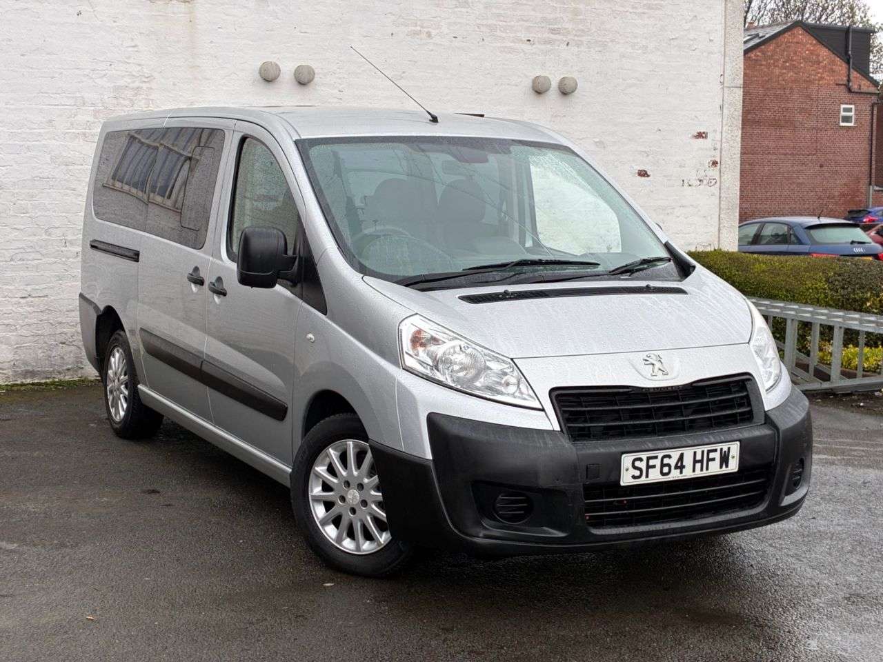 A 2015 PEUGEOT EXPERT TEPEE 2.0 HDi Tepee Comfort Combi Van 4dr Diesel Manual L2 (179 g/km, 98 bhp) SER A 2015 PEUGEOT EXPERT TEPEE 2.0 HDi Tepee Comfort Combi Van 4dr Diesel Manual L2 (179 g/km, 98 bhp) SER