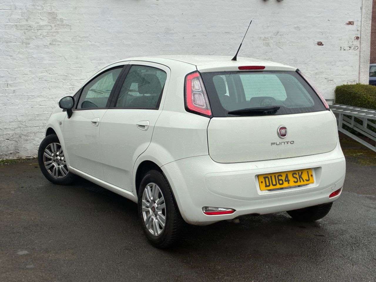 2014 FIAT PUNTO 2014 FIAT PUNTO
