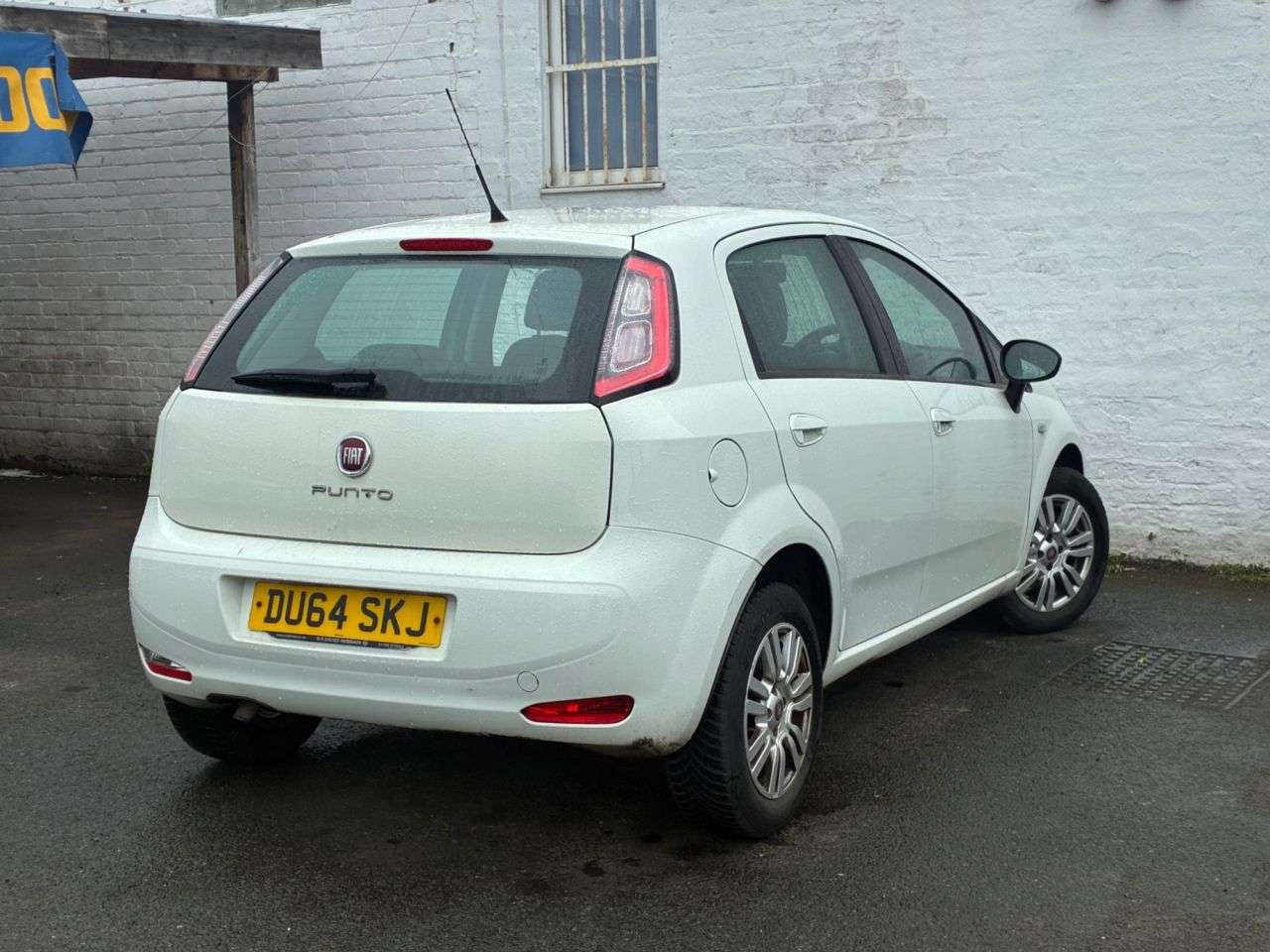 2014 FIAT PUNTO 2014 FIAT PUNTO