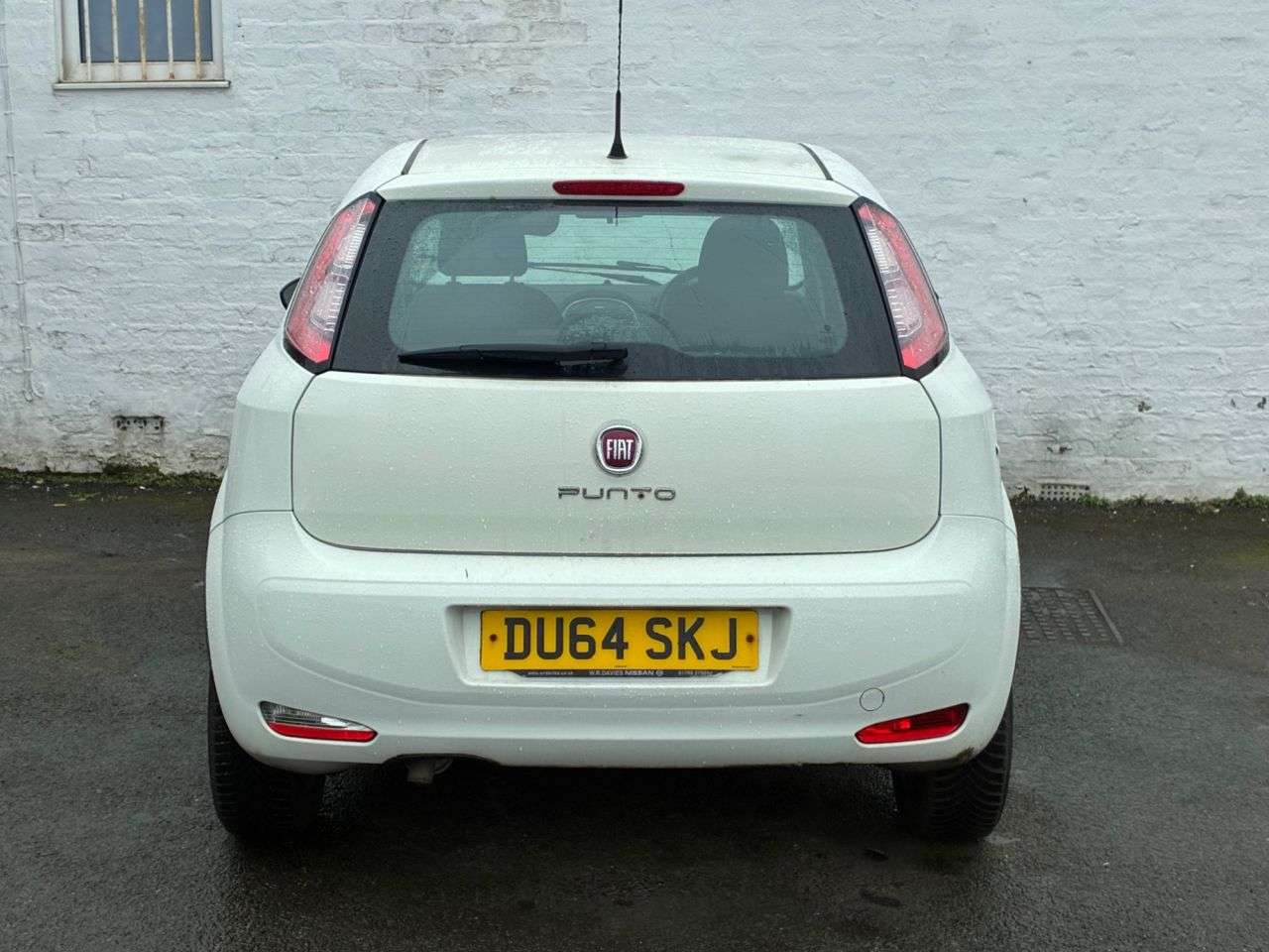2014 FIAT PUNTO 2014 FIAT PUNTO