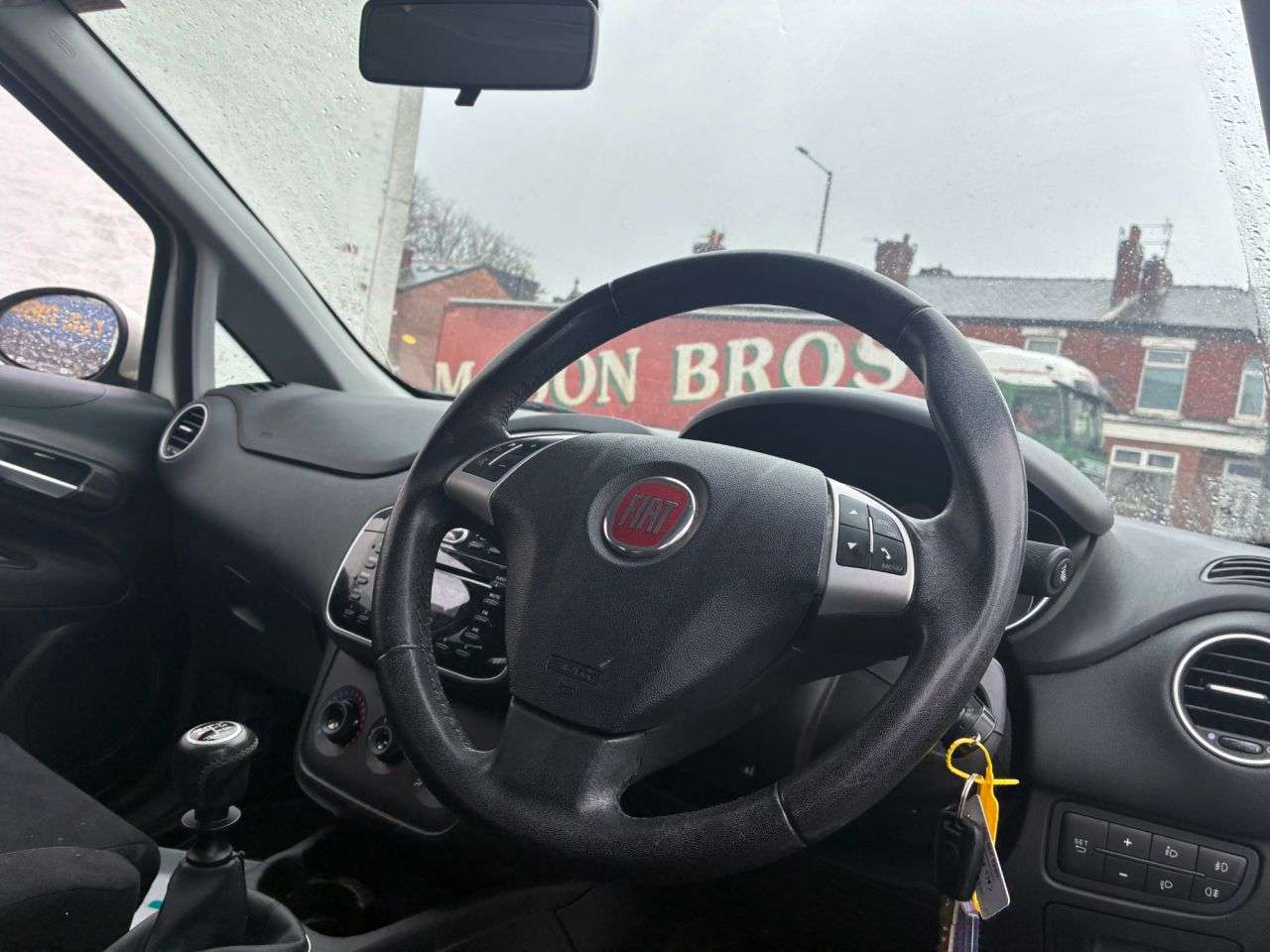 2014 FIAT PUNTO 2014 FIAT PUNTO