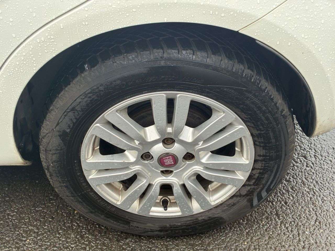 2014 FIAT PUNTO 2014 FIAT PUNTO