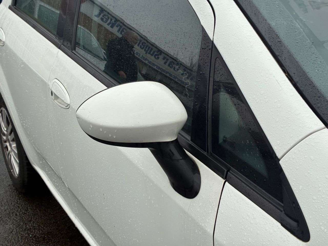 2014 FIAT PUNTO 2014 FIAT PUNTO