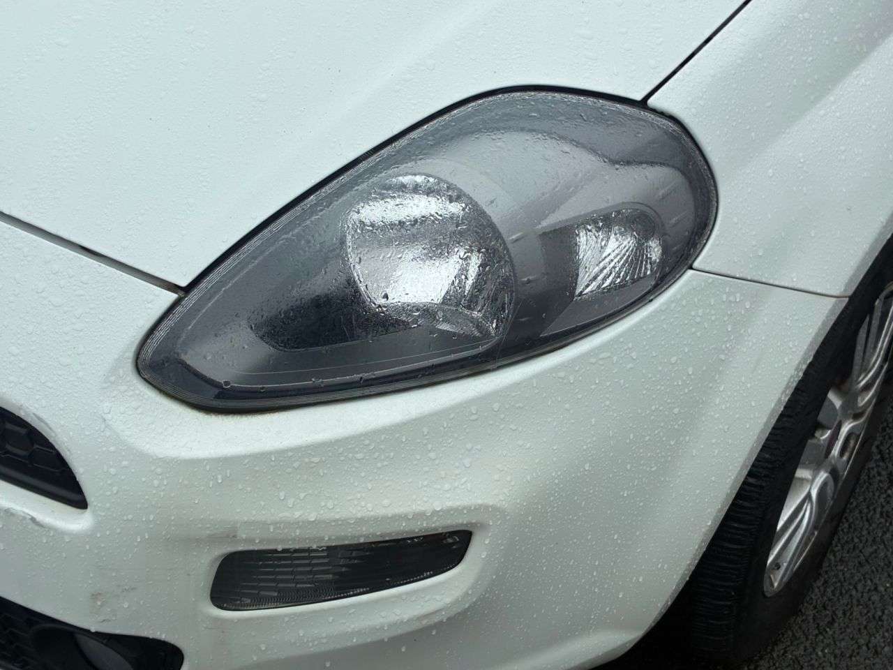 2014 FIAT PUNTO 2014 FIAT PUNTO