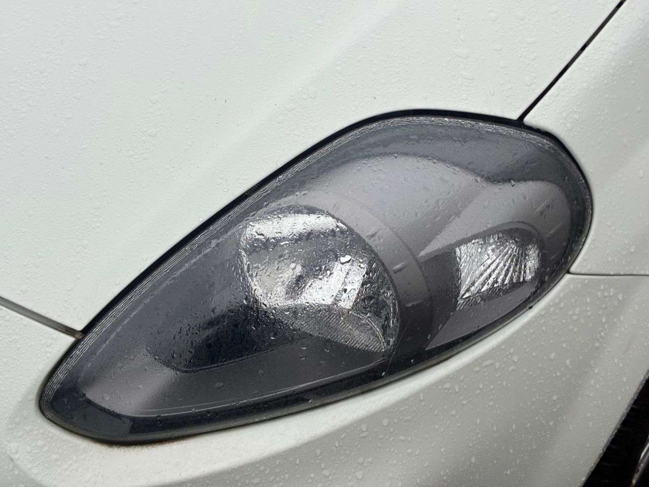 2014 FIAT PUNTO 2014 FIAT PUNTO