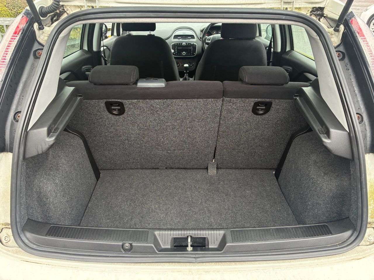 2014 FIAT PUNTO 2014 FIAT PUNTO