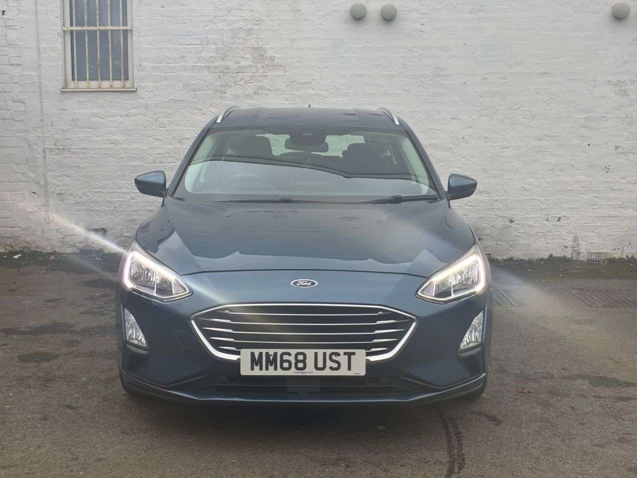 A 2018 FORD FOCUS 1.0T EcoBoost Titanium Estate 5dr Petrol Auto Euro 6 (s/s) (125 ps) COMPREH A 2018 FORD FOCUS 1.0T EcoBoost Titanium Estate 5dr Petrol Auto Euro 6 (s/s) (125 ps) COMPREH