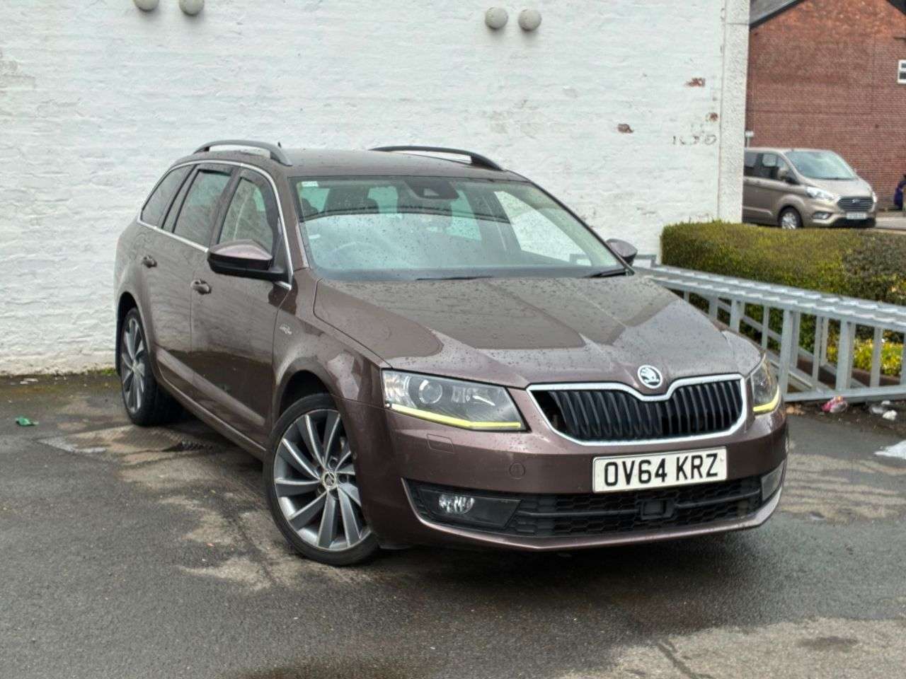 A 2014 SKODA OCTAVIA 2.0 TDI Laurin & Klement Estate 5dr Diesel Manual Euro 5 (s/s) (150 ps) 2 K A 2014 SKODA OCTAVIA 2.0 TDI Laurin & Klement Estate 5dr Diesel Manual Euro 5 (s/s) (150 ps) 2 K