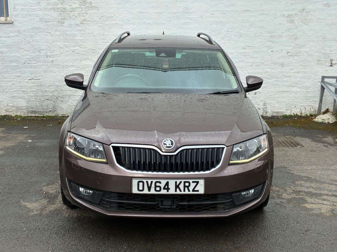 A 2014 SKODA OCTAVIA 2.0 TDI Laurin & Klement Estate 5dr Diesel Manual Euro 5 (s/s) (150 ps) 2 K A 2014 SKODA OCTAVIA 2.0 TDI Laurin & Klement Estate 5dr Diesel Manual Euro 5 (s/s) (150 ps) 2 K