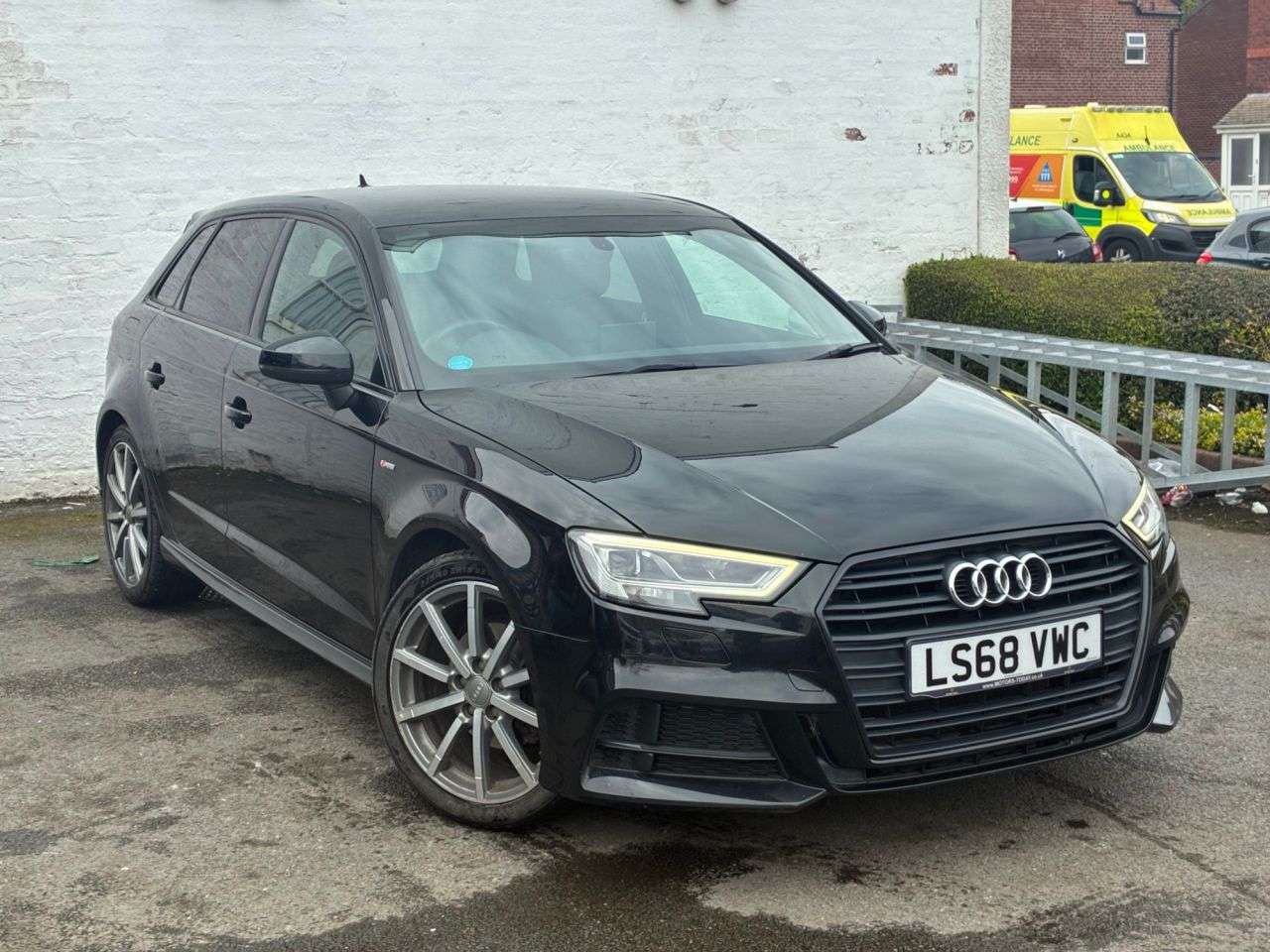 A 2018 AUDI A3 1.0 TFSI 30 Black Edition Sportback 5dr Petrol Manual Euro 6 (s/s) (116 ps) A 2018 AUDI A3 1.0 TFSI 30 Black Edition Sportback 5dr Petrol Manual Euro 6 (s/s) (116 ps)