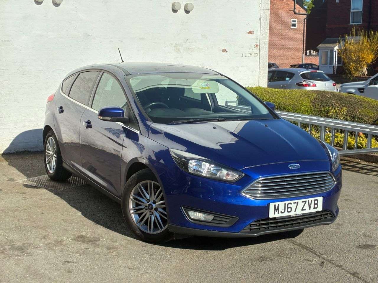 A 2017 FORD FOCUS 1.0T EcoBoost Zetec Edition Hatchback 5dr Petrol Manual Euro 6 (s/s) (125 p A 2017 FORD FOCUS 1.0T EcoBoost Zetec Edition Hatchback 5dr Petrol Manual Euro 6 (s/s) (125 p