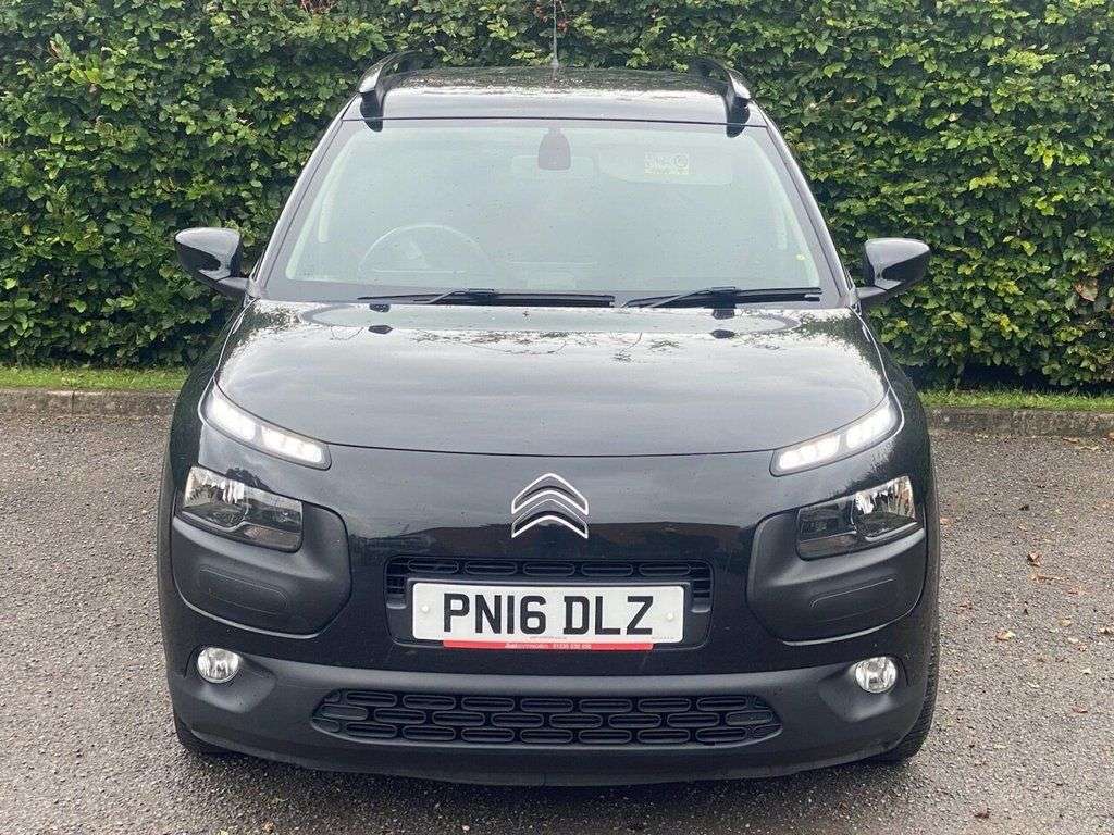 A 2016 CITROEN C4 CACTUS 1.6 BlueHDi Flair Hatchback 5dr Diesel Manual Euro 6 (100 ps) ***LOW RUNNIN A 2016 CITROEN C4 CACTUS 1.6 BlueHDi Flair Hatchback 5dr Diesel Manual Euro 6 (100 ps) ***LOW RUNNIN