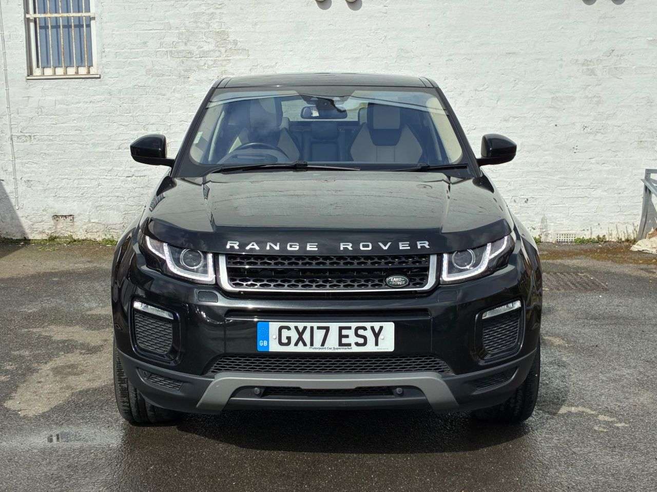 A 2017 LAND ROVER RANGE ROVER EVOQUE 2.0 TD4 SE Tech SUV 5dr Diesel Auto 4WD Euro 6 (s/s) (180 ps) 2 KEYS,ALLOYS A 2017 LAND ROVER RANGE ROVER EVOQUE 2.0 TD4 SE Tech SUV 5dr Diesel Auto 4WD Euro 6 (s/s) (180 ps) 2 KEYS,ALLOYS