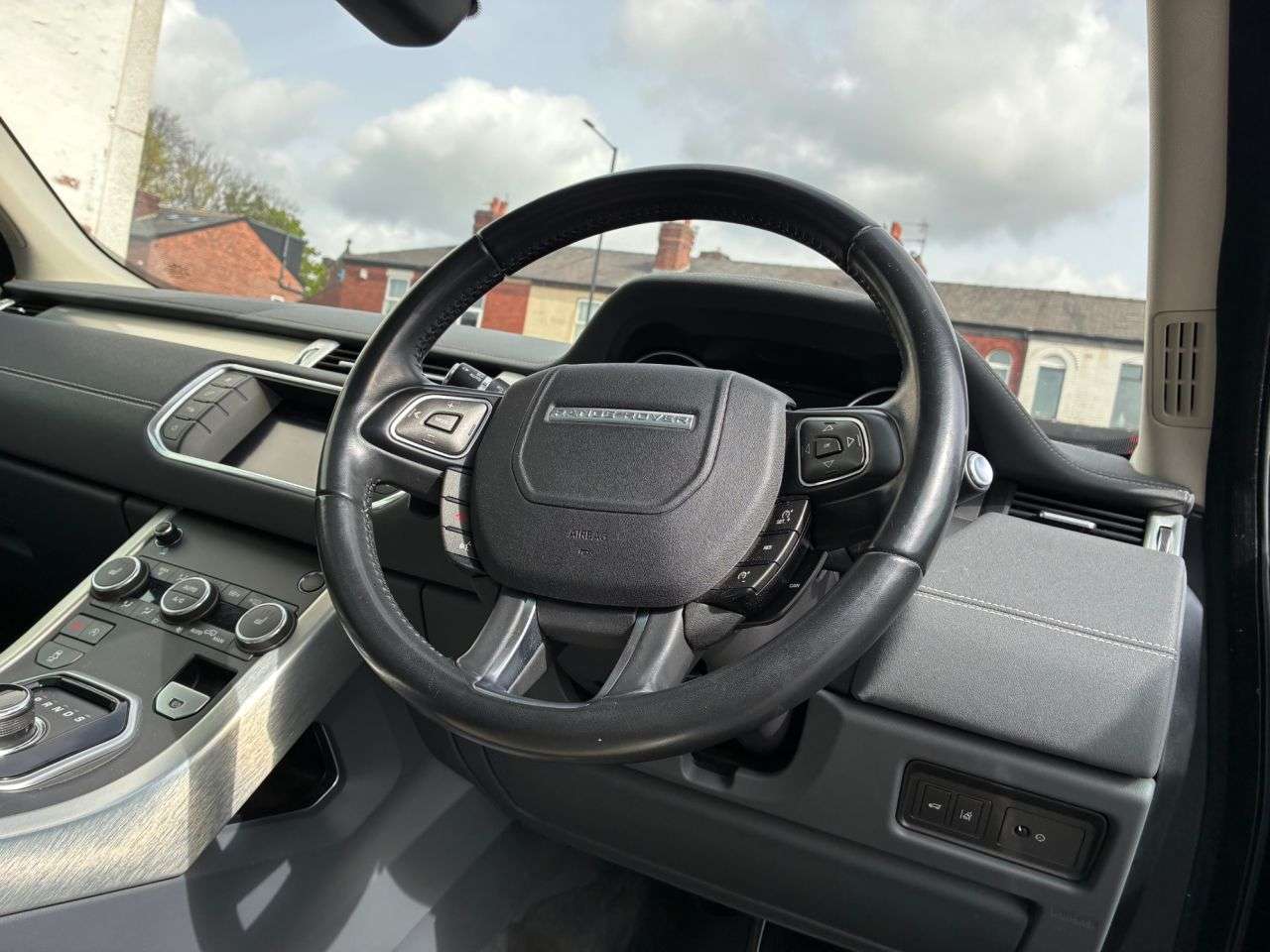 2017 LAND ROVER RANGE ROVER EVOQUE 2017 LAND ROVER RANGE ROVER EVOQUE