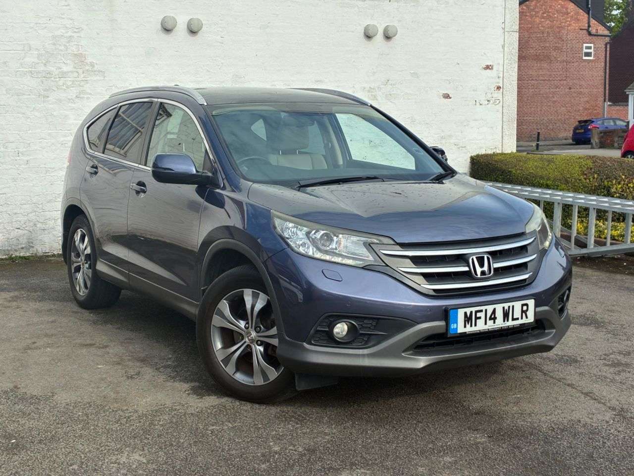 A 2014 HONDA CR-V 2.2 i-DTEC EX SUV 5dr Diesel Auto 4WD Euro 5 (150 ps) FULL SERVICE HISTORY, A 2014 HONDA CR-V 2.2 i-DTEC EX SUV 5dr Diesel Auto 4WD Euro 5 (150 ps) FULL SERVICE HISTORY,