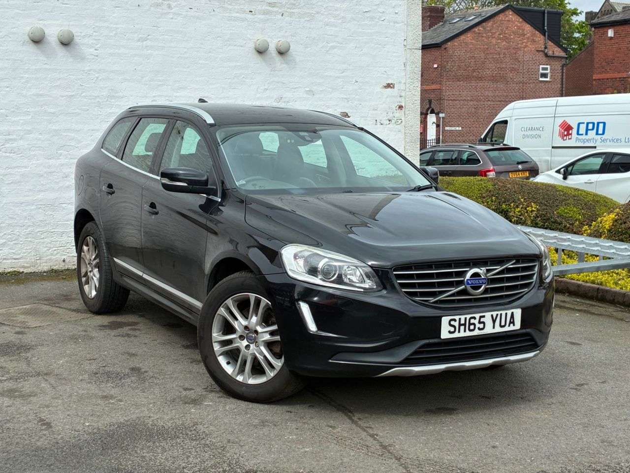 A 2015 VOLVO XC60 2.4 D5 SE Lux Nav SUV 5dr Diesel Manual AWD Euro 6 (s/s) (220 ps) COMPREHEN A 2015 VOLVO XC60 2.4 D5 SE Lux Nav SUV 5dr Diesel Manual AWD Euro 6 (s/s) (220 ps) COMPREHEN