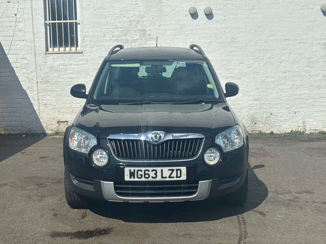 A 2013 SKODA YETI 2.0 TDI SE SUV 5dr Diesel Manual Euro 5 (110 ps) COMPREHENSIVE SERVICE HIST A 2013 SKODA YETI 2.0 TDI SE SUV 5dr Diesel Manual Euro 5 (110 ps) COMPREHENSIVE SERVICE HIST