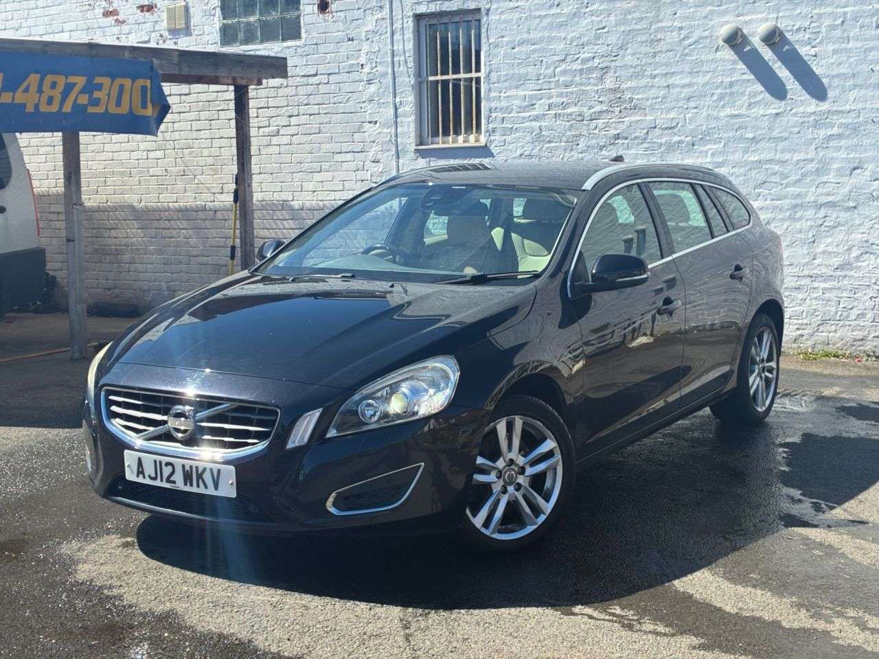 2012 VOLVO V60 2012 VOLVO V60