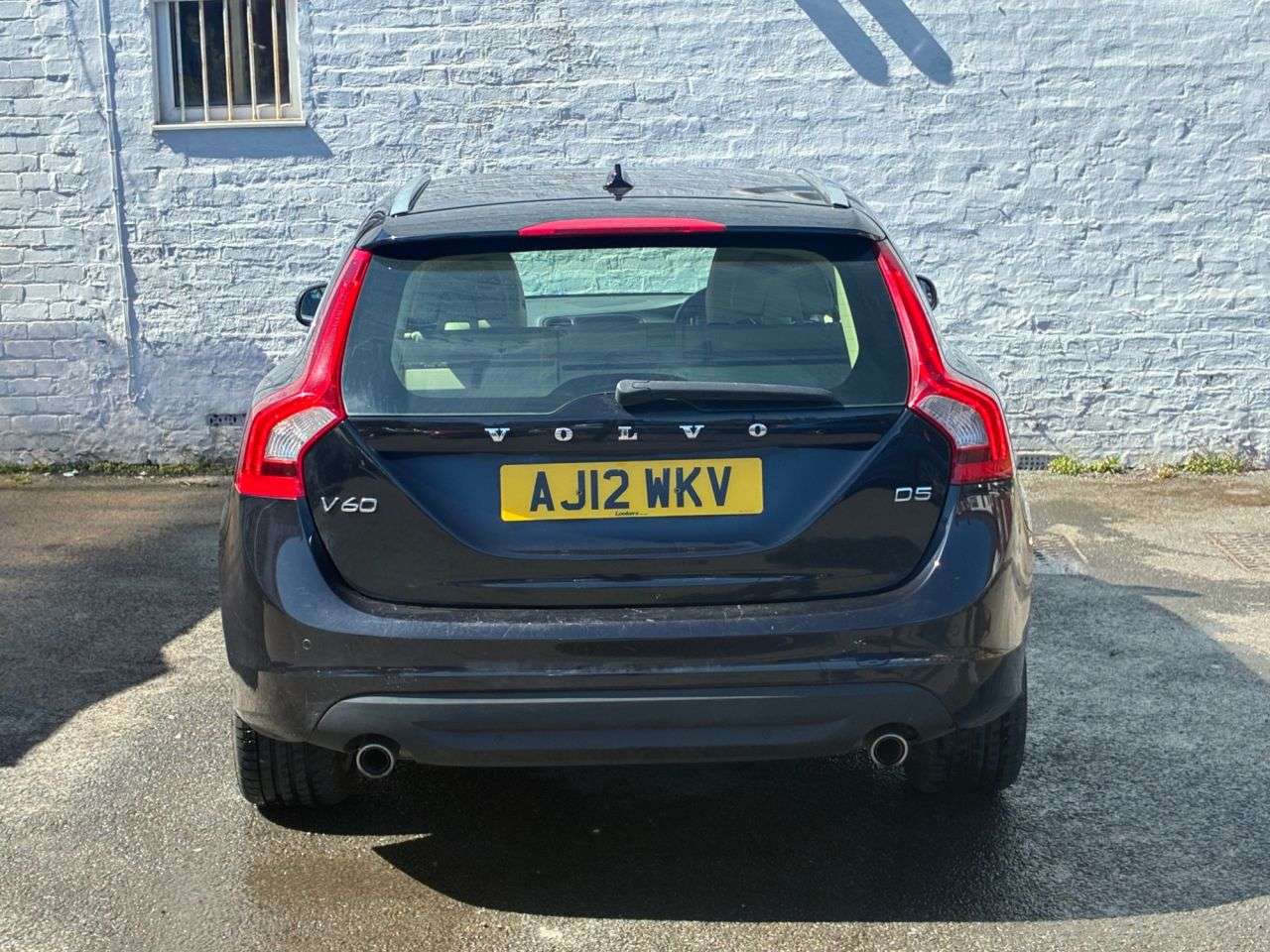 2012 VOLVO V60 2012 VOLVO V60