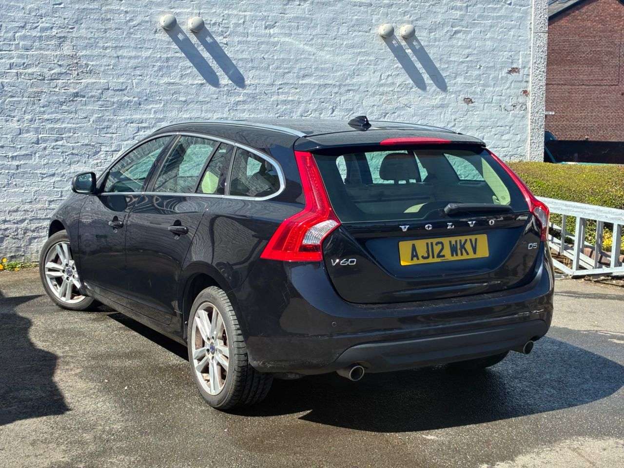 2012 VOLVO V60 2012 VOLVO V60