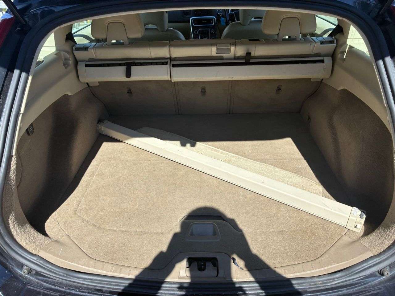 2012 VOLVO V60 2012 VOLVO V60