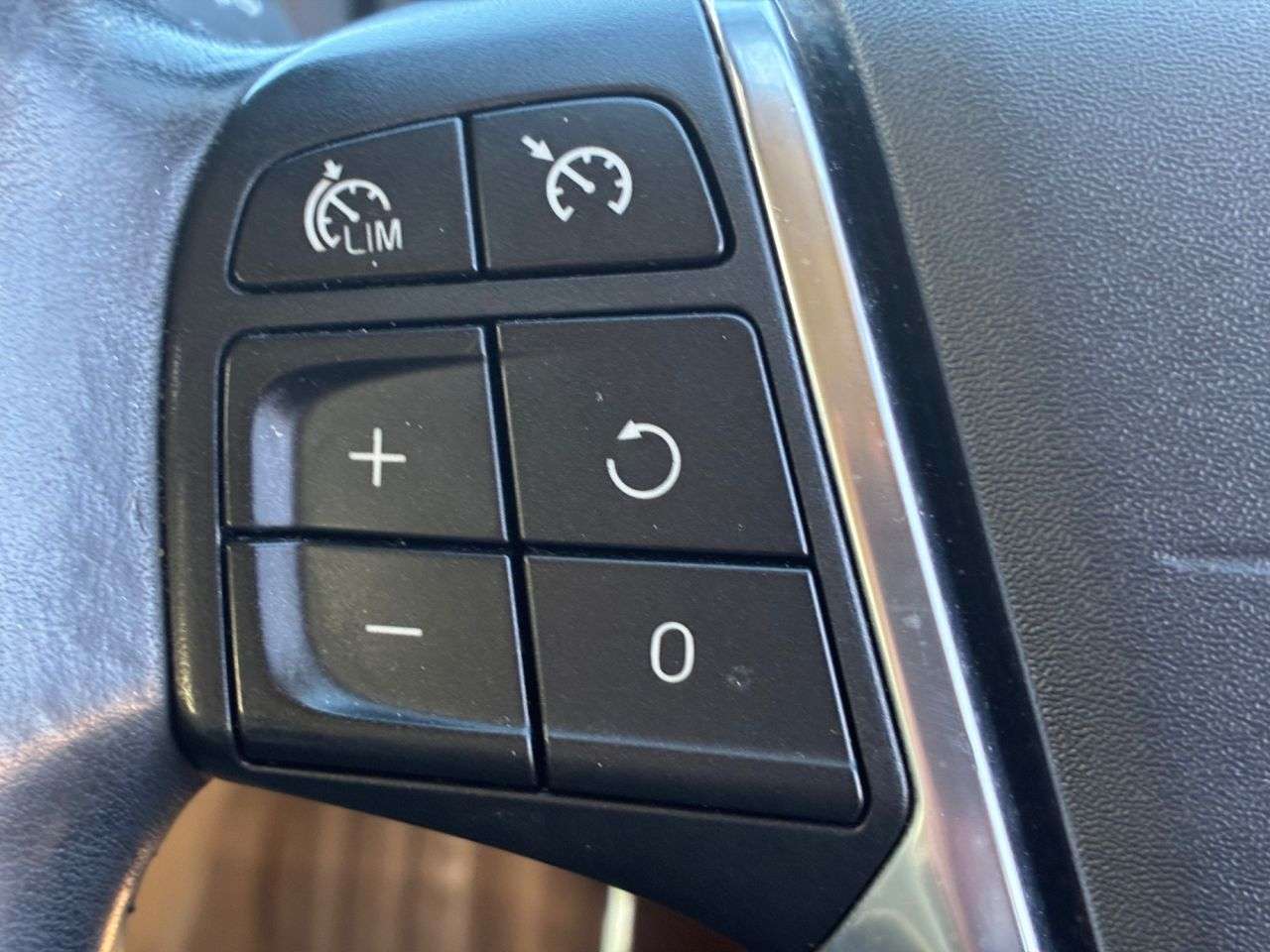 2012 VOLVO V60 2012 VOLVO V60