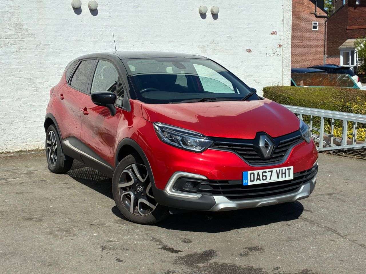 A 2018 RENAULT CAPTUR 0.9 TCe ENERGY Dynamique S Nav SUV 5dr Petrol Manual Euro 6 (s/s) (90 ps) I A 2018 RENAULT CAPTUR 0.9 TCe ENERGY Dynamique S Nav SUV 5dr Petrol Manual Euro 6 (s/s) (90 ps) I