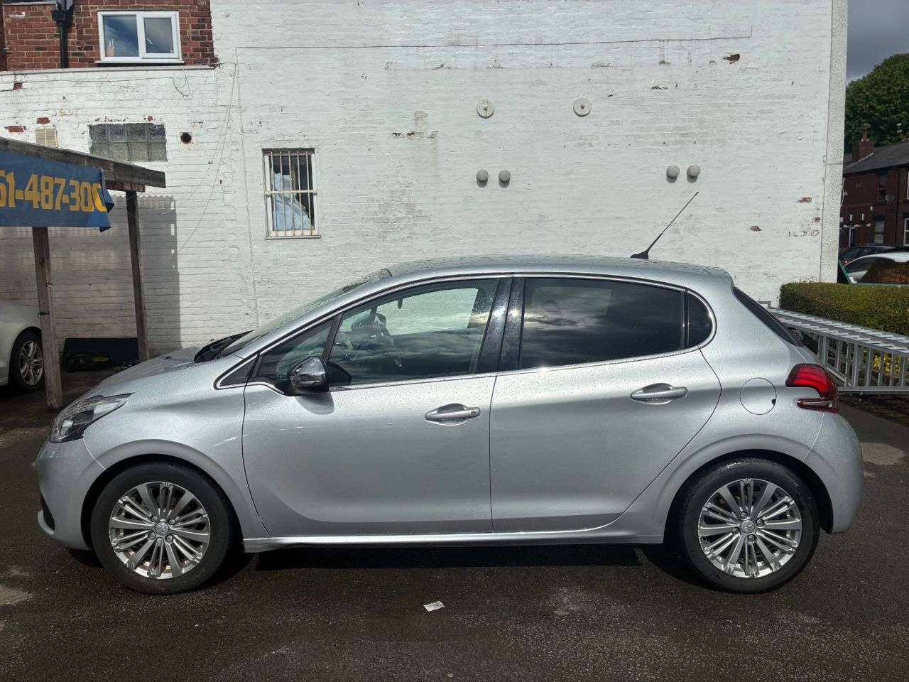 2016 PEUGEOT 208 2016 PEUGEOT 208