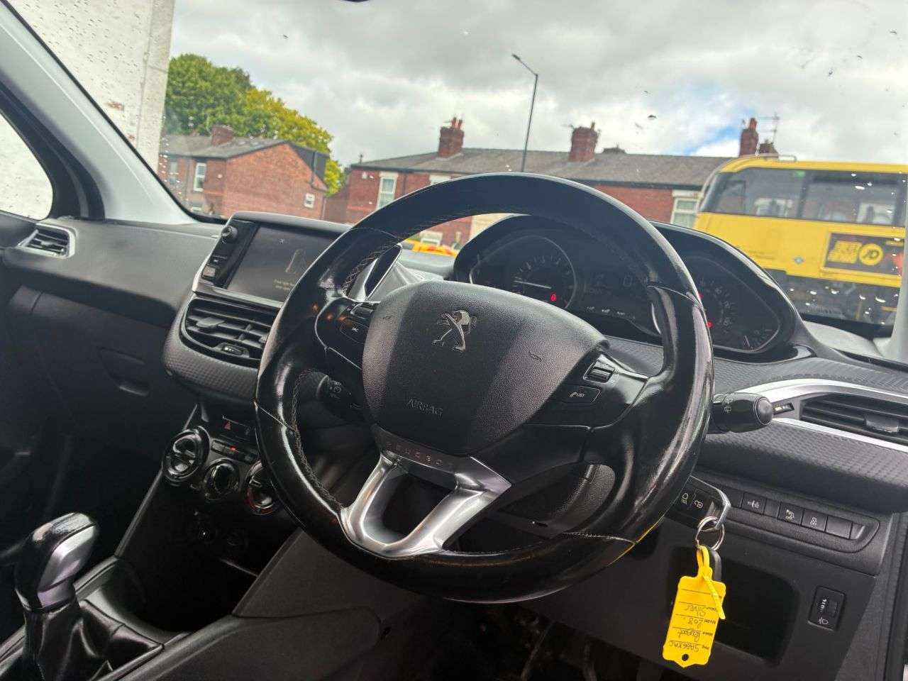 2016 PEUGEOT 208 2016 PEUGEOT 208