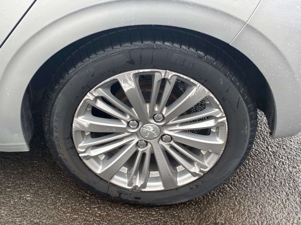 2016 PEUGEOT 208 2016 PEUGEOT 208