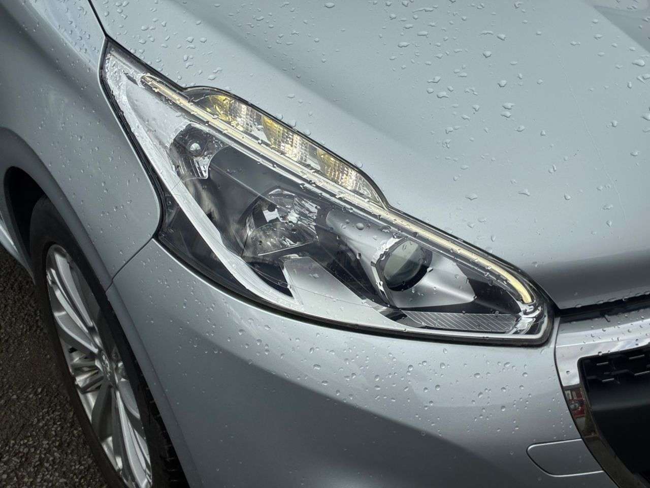 2016 PEUGEOT 208 2016 PEUGEOT 208