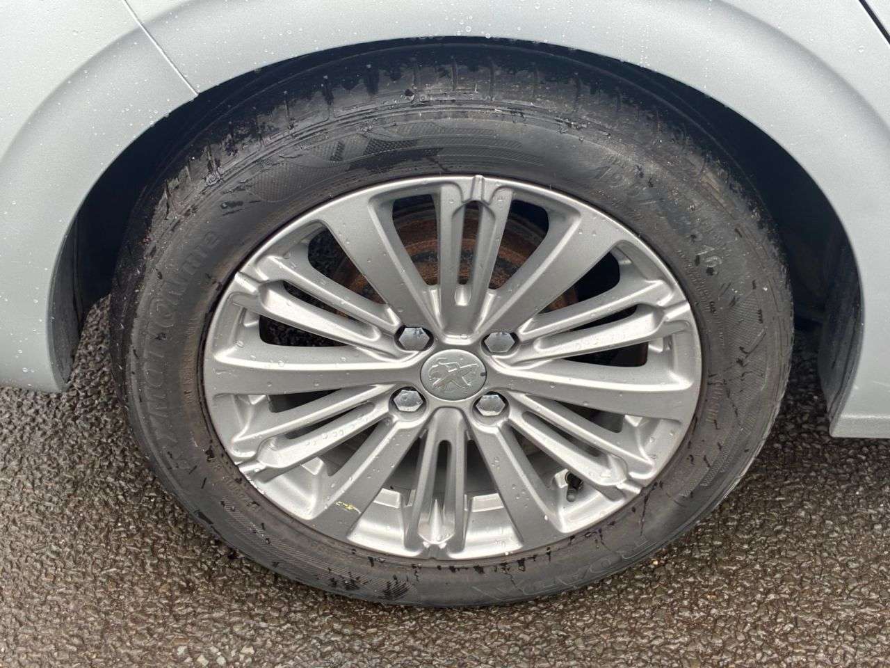 2016 PEUGEOT 208 2016 PEUGEOT 208