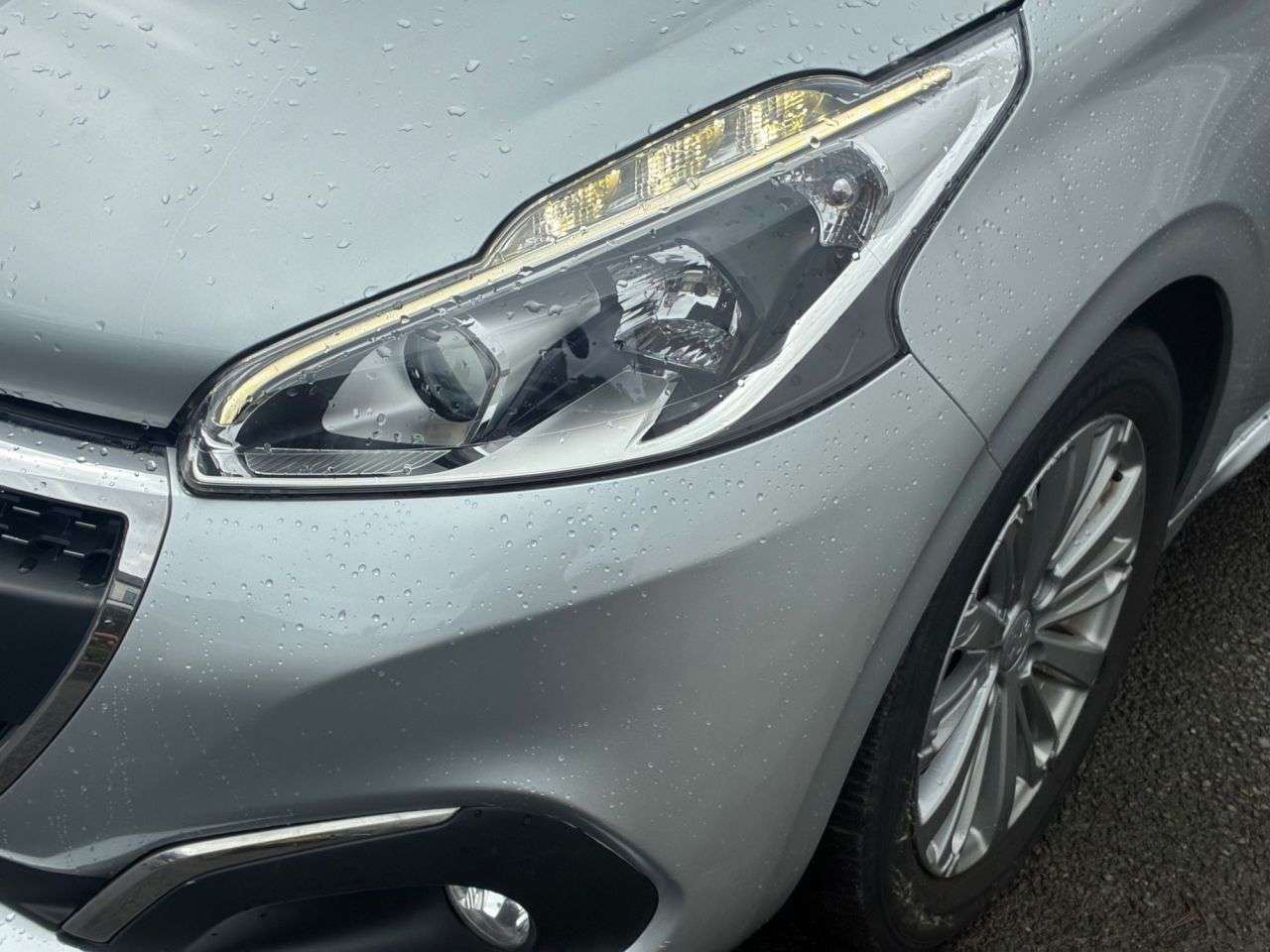 2016 PEUGEOT 208 2016 PEUGEOT 208