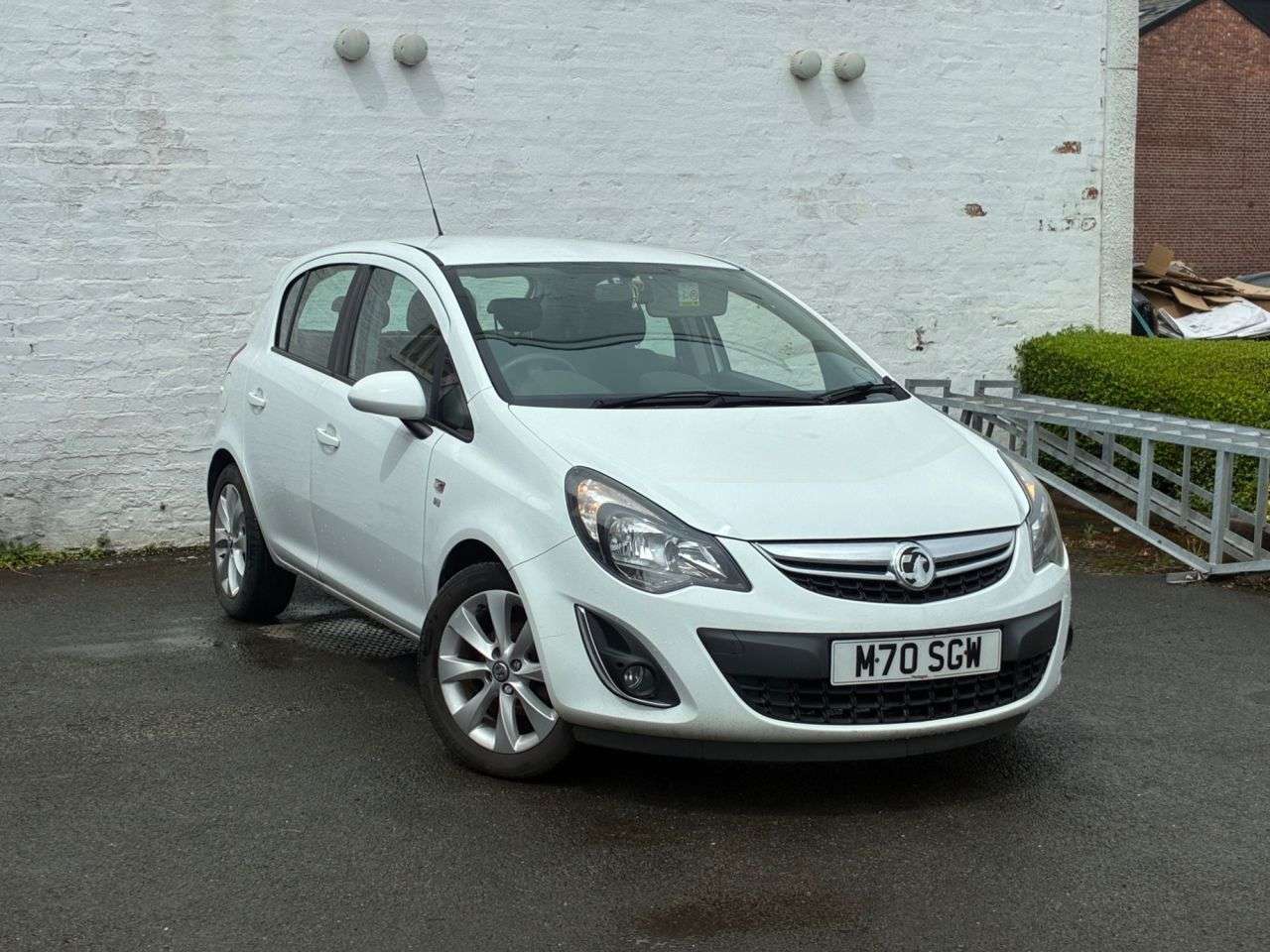 A 2014 VAUXHALL CORSA 1.2 16V Excite Hatchback 5dr Petrol Manual Euro 5 (85 ps) GREAT BELOW AVERA A 2014 VAUXHALL CORSA 1.2 16V Excite Hatchback 5dr Petrol Manual Euro 5 (85 ps) GREAT BELOW AVERA