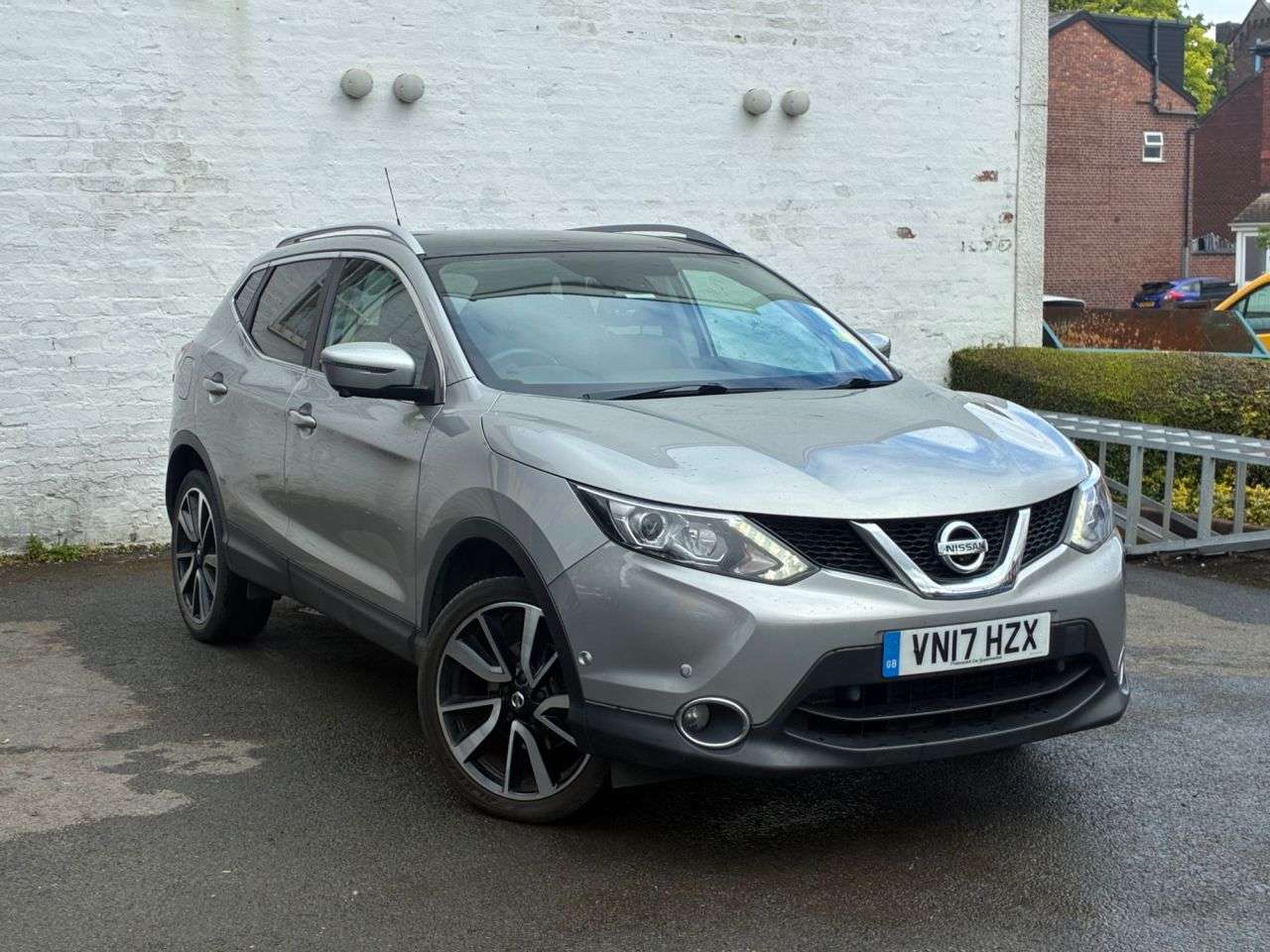 A 2017 NISSAN QASHQAI 1.6 dCi Tekna SUV 5dr Diesel Manual 2WD Euro 6 (s/s) (130 ps) ALL ROUND CAM A 2017 NISSAN QASHQAI 1.6 dCi Tekna SUV 5dr Diesel Manual 2WD Euro 6 (s/s) (130 ps) ALL ROUND CAM