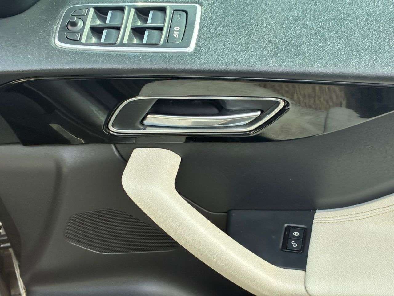 2016 JAGUAR F-PACE 2016 JAGUAR F-PACE
