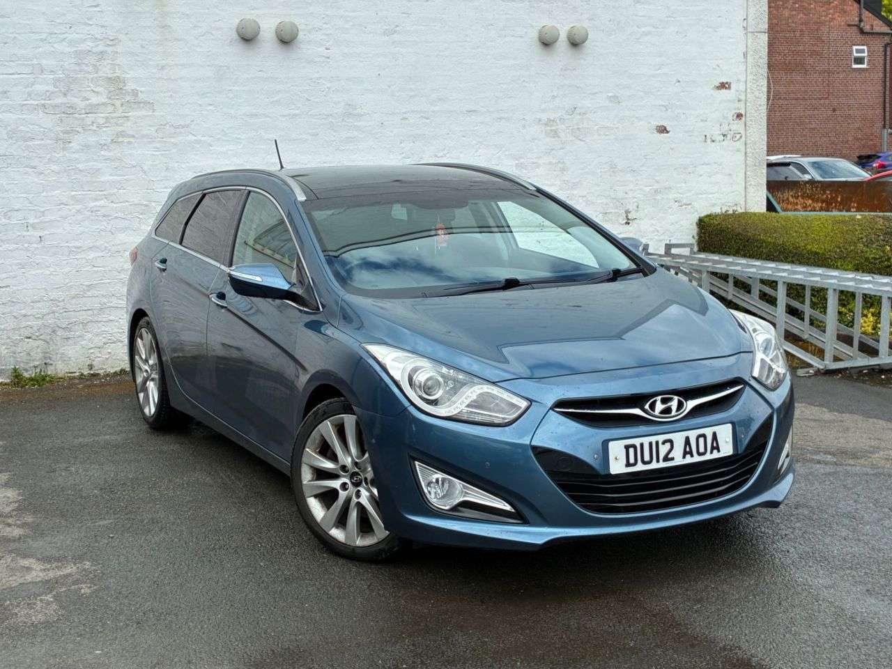 A 2012 HYUNDAI I40 1.7 CRDi Premium Estate 5dr Diesel Manual Euro 5 (136 ps) COMPREHENSIVE SER A 2012 HYUNDAI I40 1.7 CRDi Premium Estate 5dr Diesel Manual Euro 5 (136 ps) COMPREHENSIVE SER