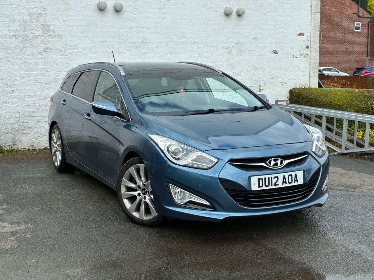 A 2012 HYUNDAI I40 1.7 CRDi Premium Estate 5dr Diesel Manual Euro 5 (136 ps) COMPREHENSIVE SER A 2012 HYUNDAI I40 1.7 CRDi Premium Estate 5dr Diesel Manual Euro 5 (136 ps) COMPREHENSIVE SER