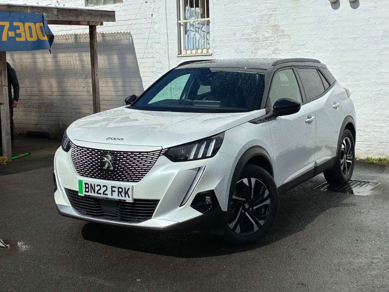 A 2022 PEUGEOT E-2008 50kWh GT SUV 5dr Electric Auto (7kW Charger) (136 ps) COMPREHENSIVE SERVICE A 2022 PEUGEOT E-2008 50kWh GT SUV 5dr Electric Auto (7kW Charger) (136 ps) COMPREHENSIVE SERVICE