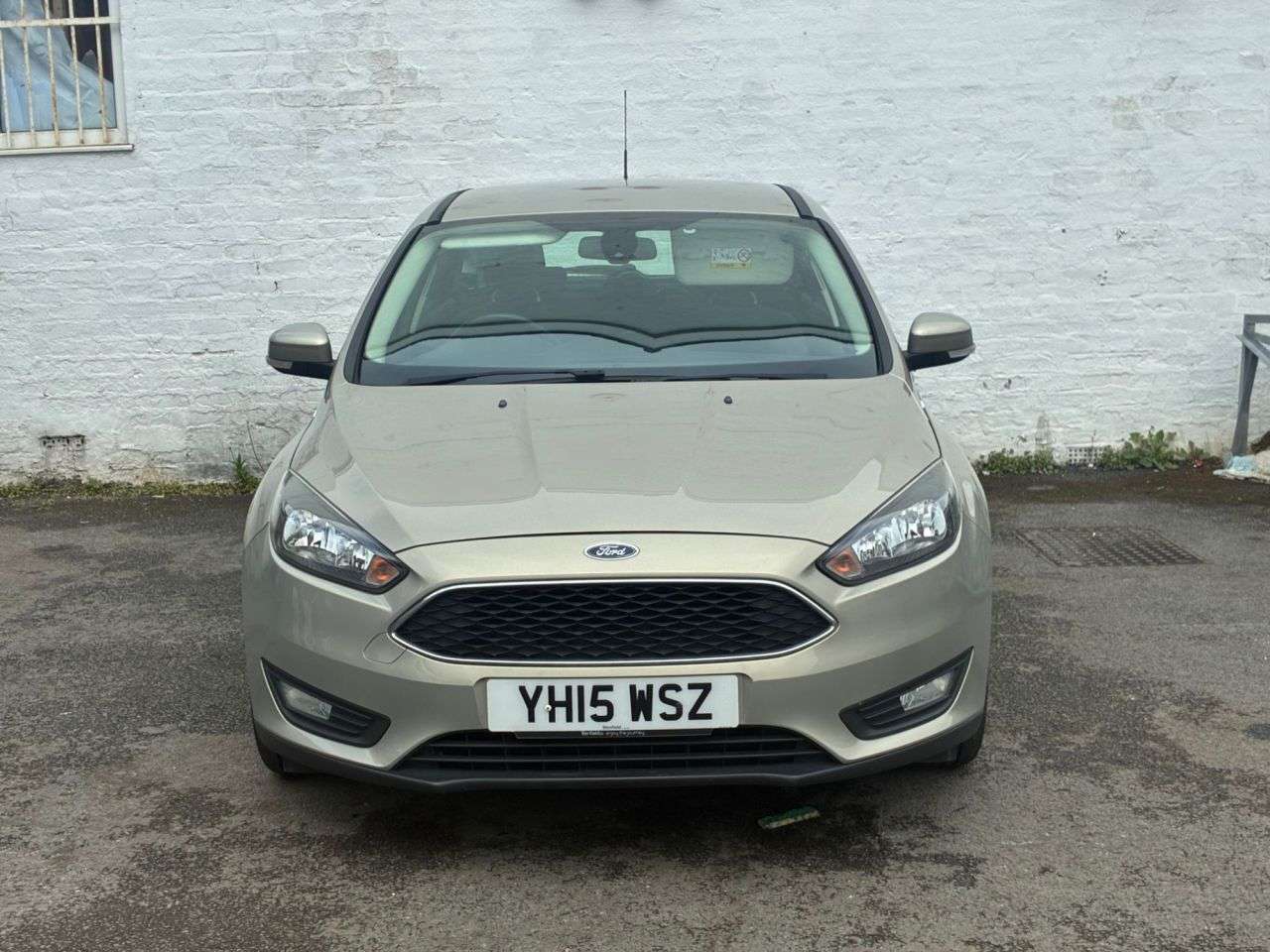 A 2015 FORD FOCUS 1.0T EcoBoost Zetec Hatchback 5dr Petrol Manual Euro 6 (s/s) (100 ps) WET B A 2015 FORD FOCUS 1.0T EcoBoost Zetec Hatchback 5dr Petrol Manual Euro 6 (s/s) (100 ps) WET B