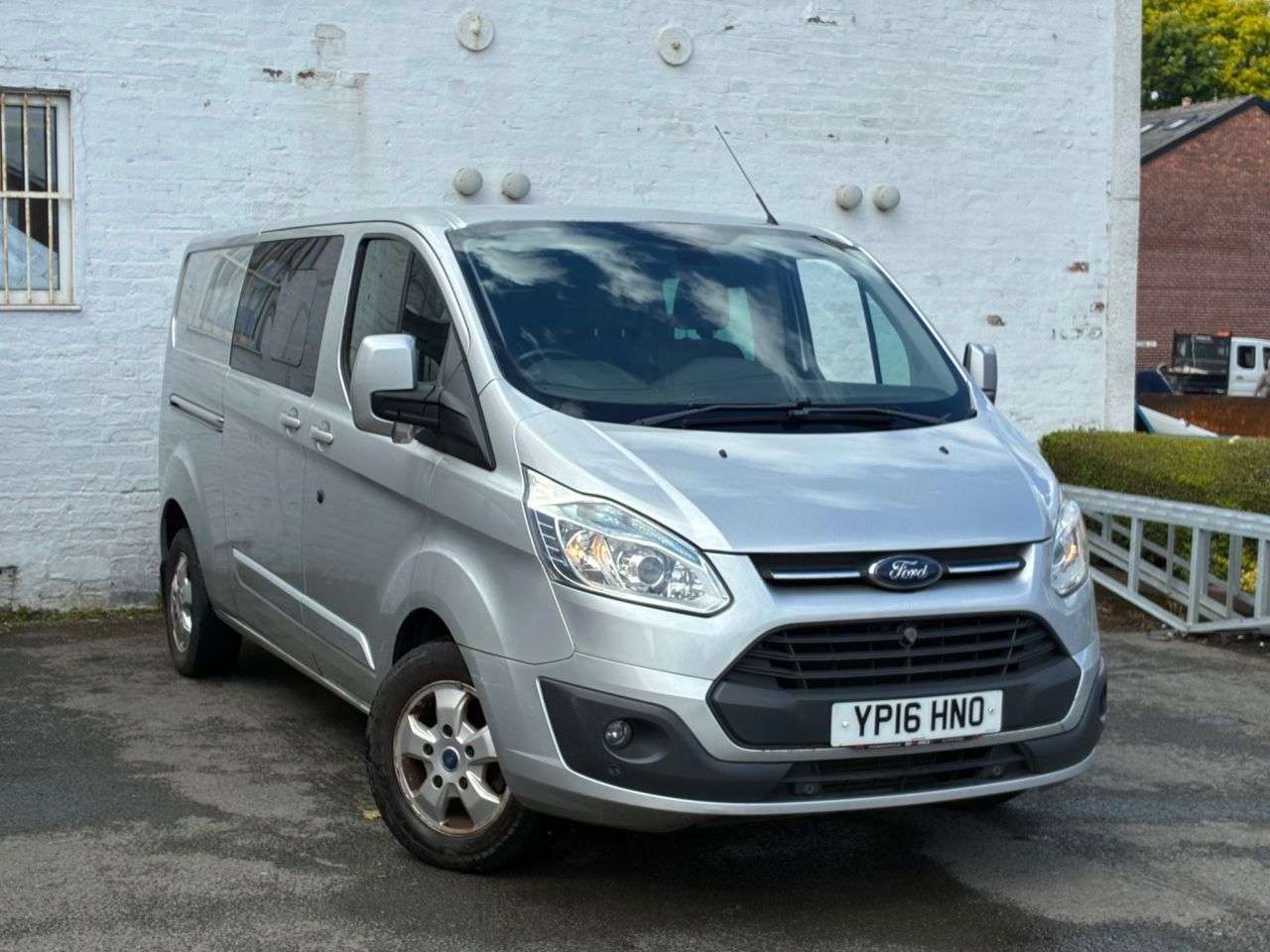 A 2016 FORD TRANSIT CUSTOM 2.2 TDCi 290 Limited Panel Van 5dr Diesel Manual L2 H1 (191 g/km, 123 bhp) A 2016 FORD TRANSIT CUSTOM 2.2 TDCi 290 Limited Panel Van 5dr Diesel Manual L2 H1 (191 g/km, 123 bhp)