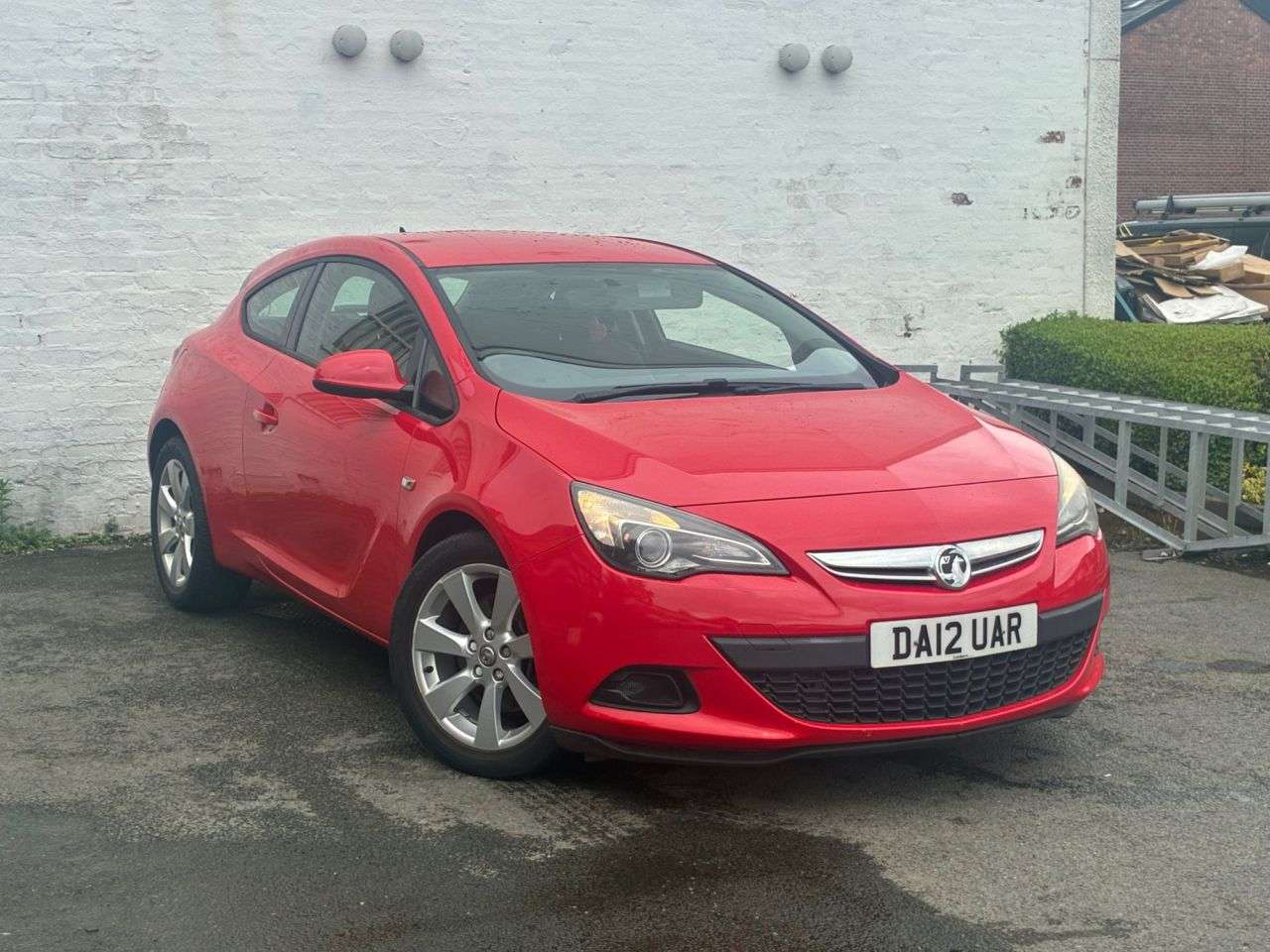 A 2012 VAUXHALL ASTRA GTC 1.4T Sport Coupe 3dr Petrol Manual Euro 5 (s/s) (140 ps) 2 KEYS ALLOYS, AIR A 2012 VAUXHALL ASTRA GTC 1.4T Sport Coupe 3dr Petrol Manual Euro 5 (s/s) (140 ps) 2 KEYS ALLOYS, AIR