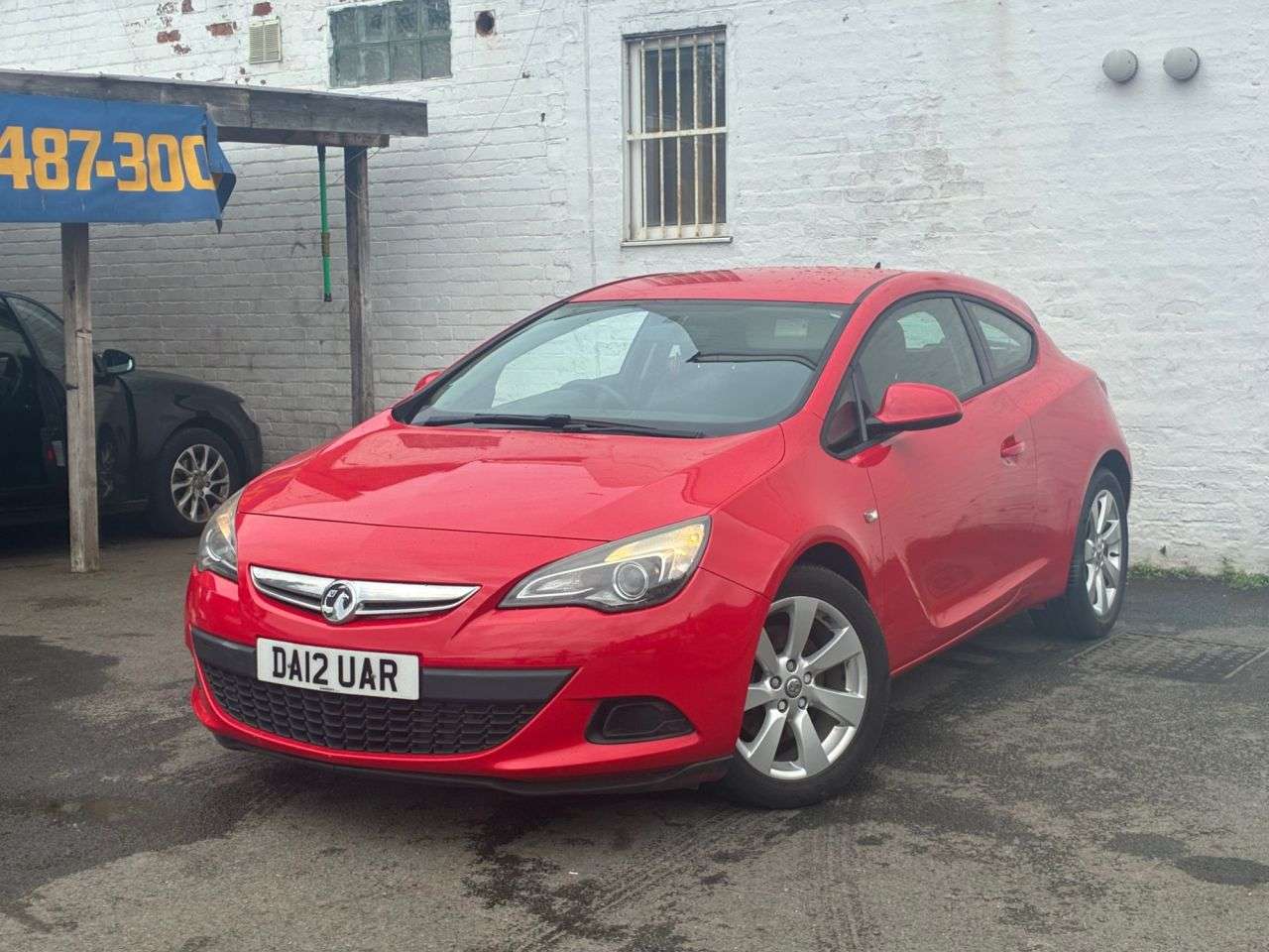 A 2012 VAUXHALL ASTRA GTC 1.4T Sport Coupe 3dr Petrol Manual Euro 5 (s/s) (140 ps) 2 KEYS ALLOYS, AIR A 2012 VAUXHALL ASTRA GTC 1.4T Sport Coupe 3dr Petrol Manual Euro 5 (s/s) (140 ps) 2 KEYS ALLOYS, AIR