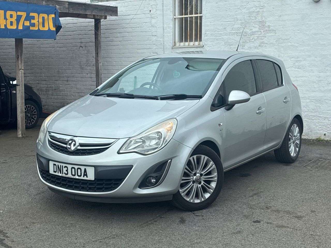 A 2013 VAUXHALL CORSA 1.4 16V SE Hatchback 5dr Petrol Auto Euro 5 (100 ps) PERFECT STARTER CAR A 2013 VAUXHALL CORSA 1.4 16V SE Hatchback 5dr Petrol Auto Euro 5 (100 ps) PERFECT STARTER CAR