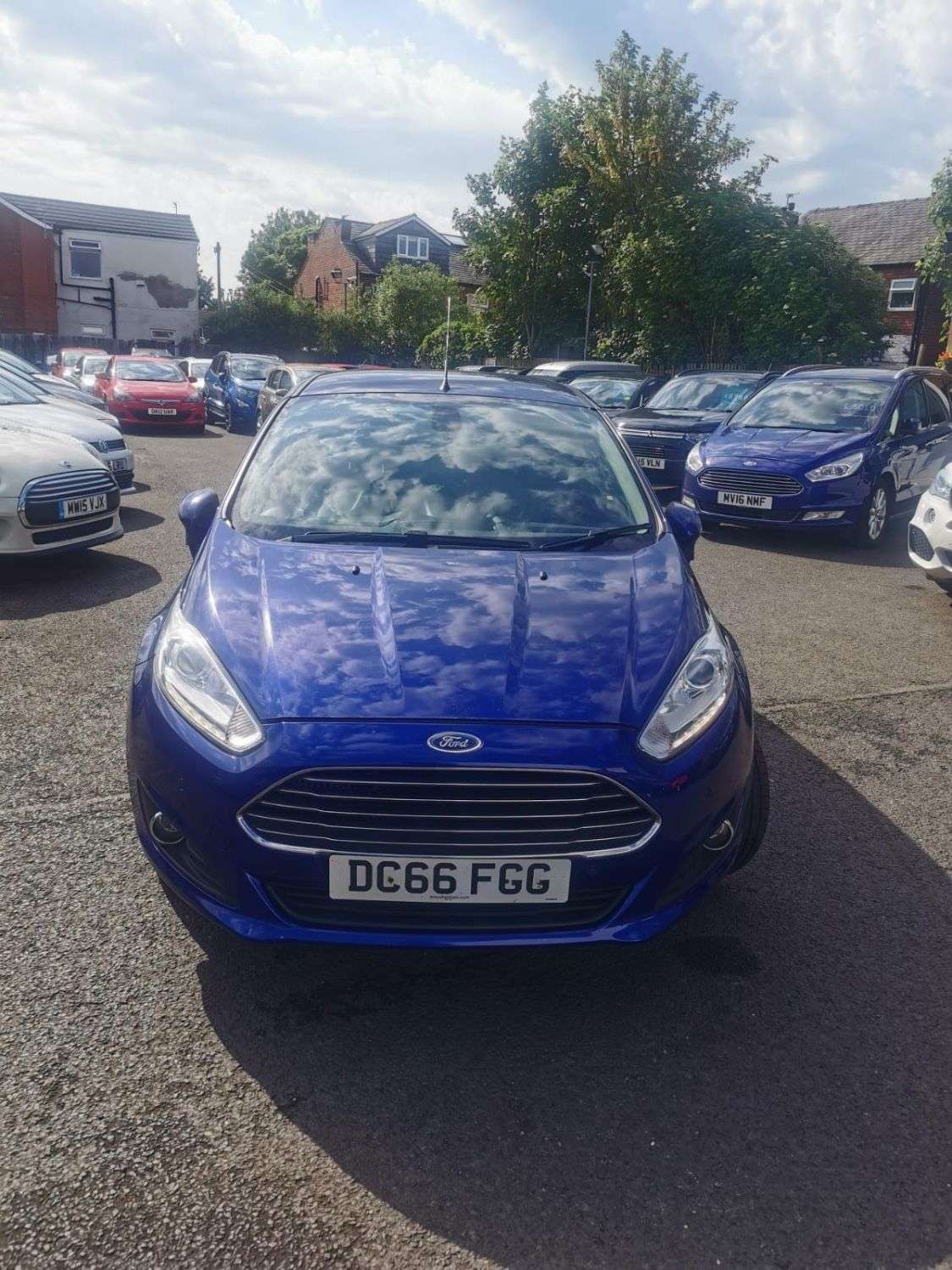 A 2017 FORD FIESTA 1.0T EcoBoost Titanium X Hatchback 5dr Petrol Manual Euro 6 (s/s) (125 ps) A 2017 FORD FIESTA 1.0T EcoBoost Titanium X Hatchback 5dr Petrol Manual Euro 6 (s/s) (125 ps)