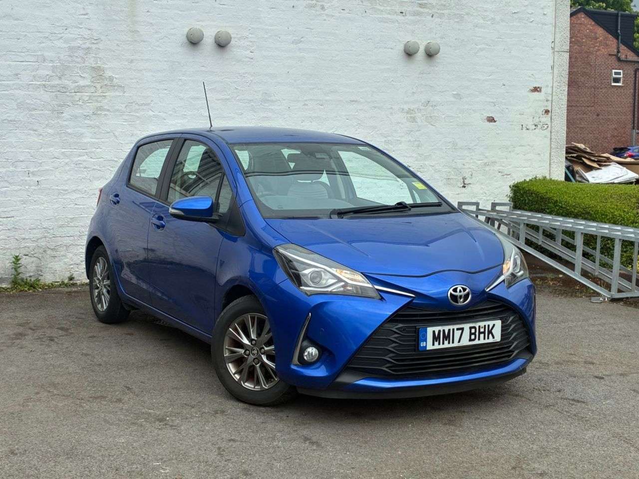 A 2017 TOYOTA YARIS 1.5 VVT-i Icon Tech Hatchback 5dr Petrol Manual Euro 6 (111 ps) THIS PERFEC A 2017 TOYOTA YARIS 1.5 VVT-i Icon Tech Hatchback 5dr Petrol Manual Euro 6 (111 ps) THIS PERFEC
