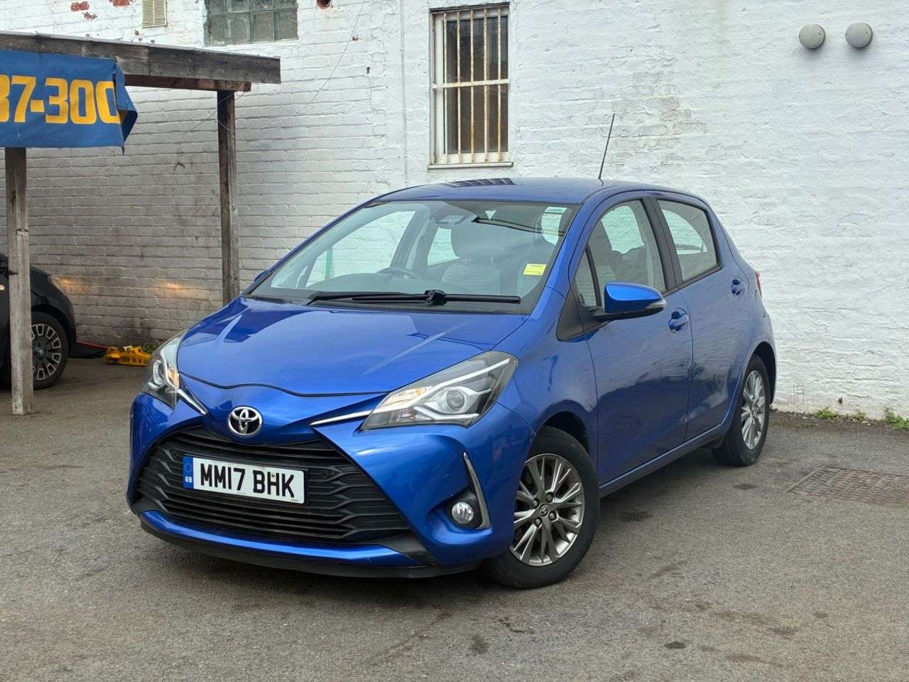 2017 TOYOTA YARIS 2017 TOYOTA YARIS