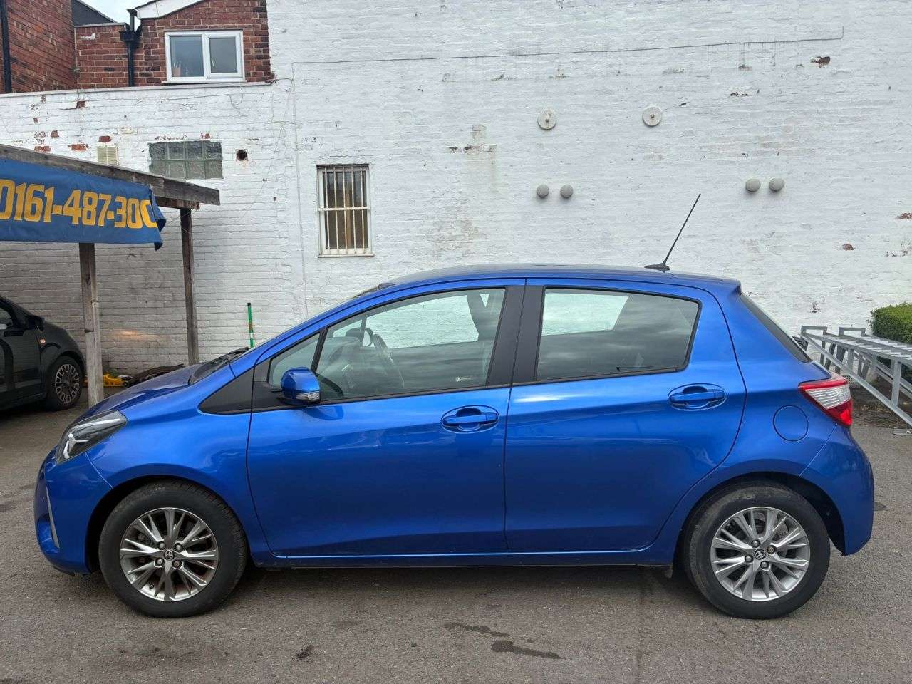 2017 TOYOTA YARIS 2017 TOYOTA YARIS
