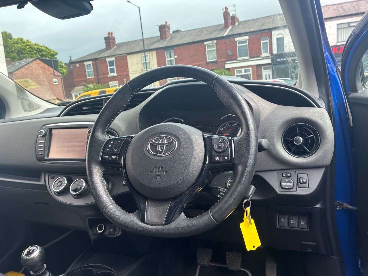 2017 TOYOTA YARIS 2017 TOYOTA YARIS